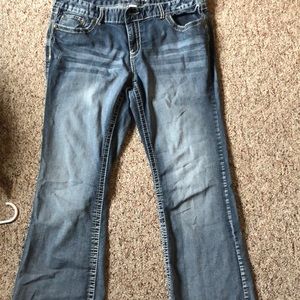 Maurices jeans